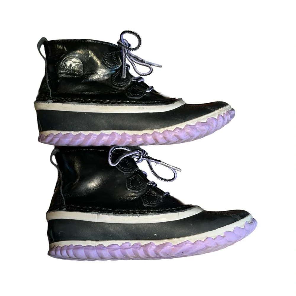 Sorel Out N About kids Duck Snow Boots Winter Rain Shoes Purple Black - Picture 5 of 10